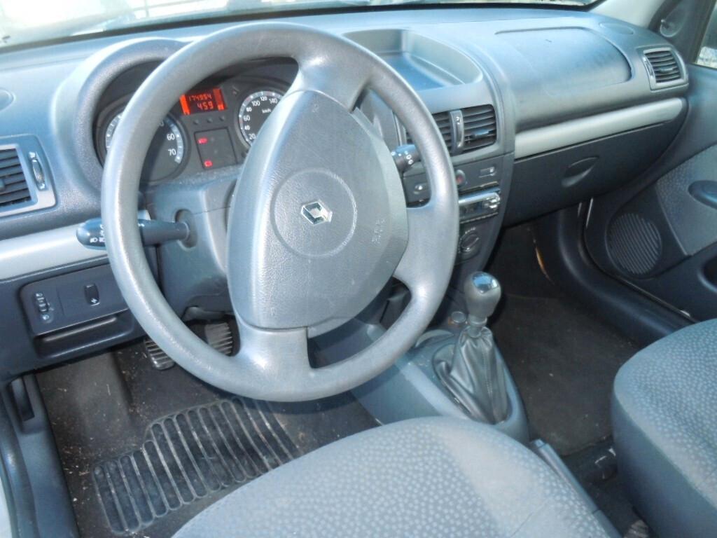 Renault Clio 1.2 5P GPL