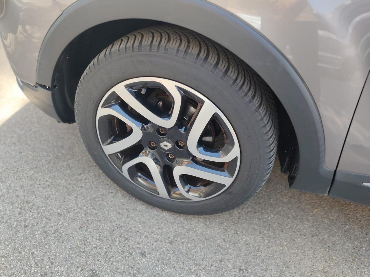 REANULT CAPTUR 1.5 DCi 90CV ZEN + NAVY