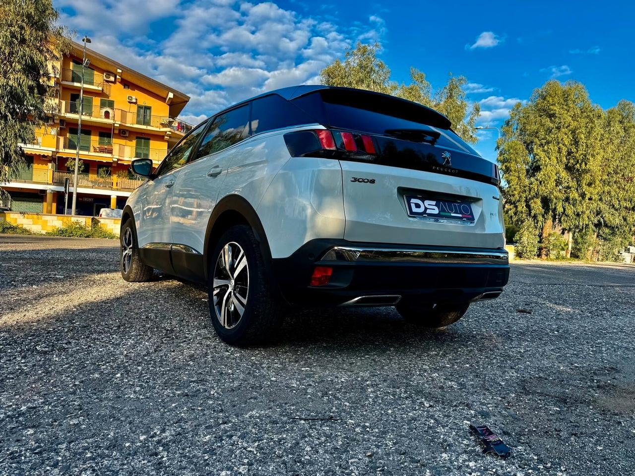 PEUGEOT 3008 BLUEHDi 120 S&S GT LINE