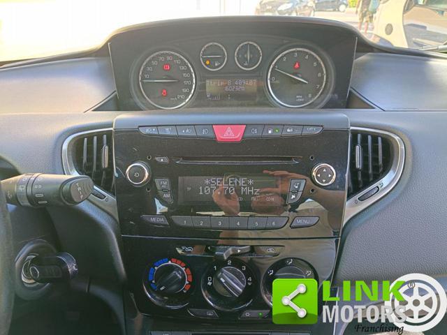 LANCIA Ypsilon 1.2 69 CV 5 porte GPL Ecochic Silver NEOPATENTATI