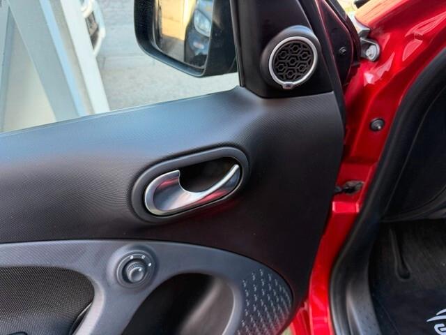Smart ForFour 90 0.9 Turbo Brabus