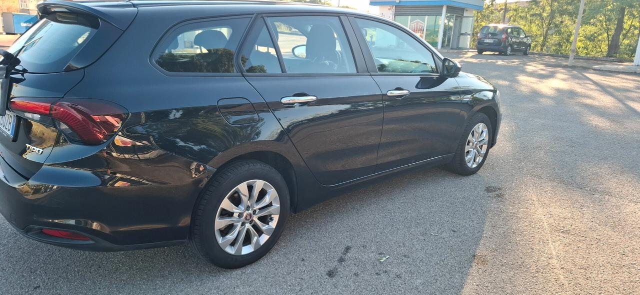Fiat Tipo 1.6 Mjt S&S SW Lounge