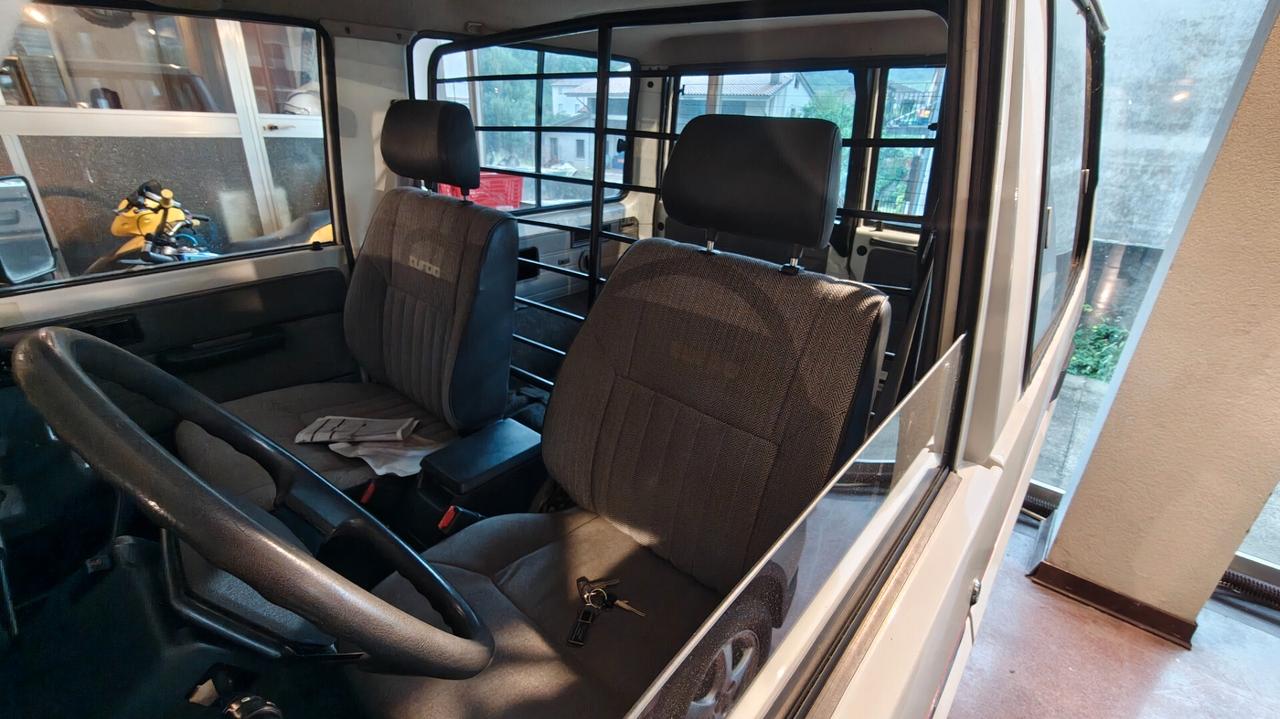 Toyota Land Cruiser LJ 70
