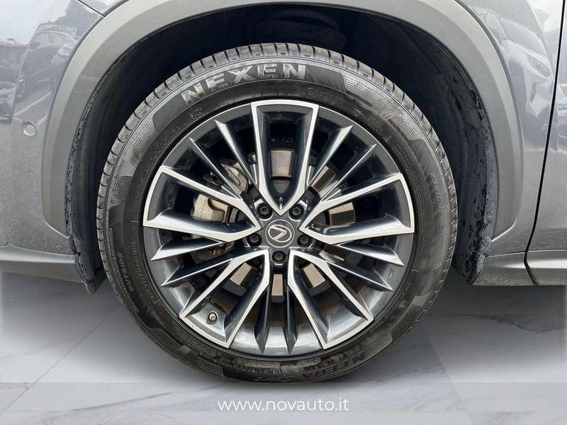 Lexus NX NX 450h+ 2.5 phev Luxury 4wd 309cv e-cvt