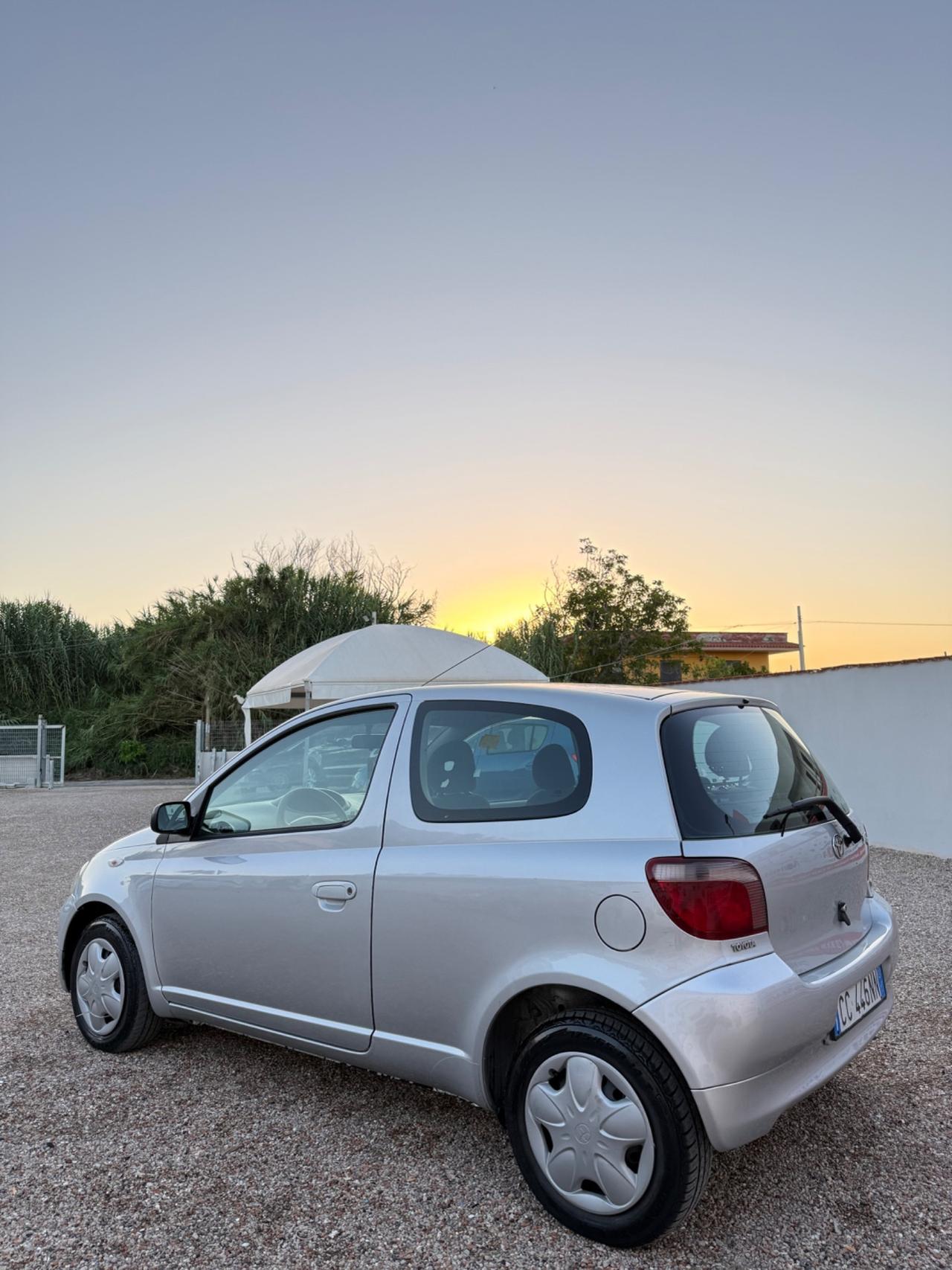 Toyota Yaris 1.0i 16V cat 3 porte Sol '03