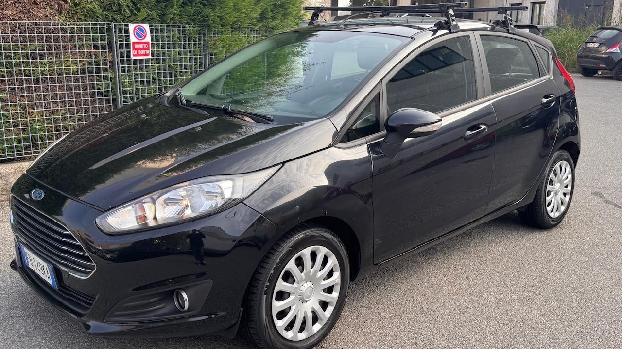 Ford Fiesta 1.4 5 porte Bz.- GPL Black & White Edition
