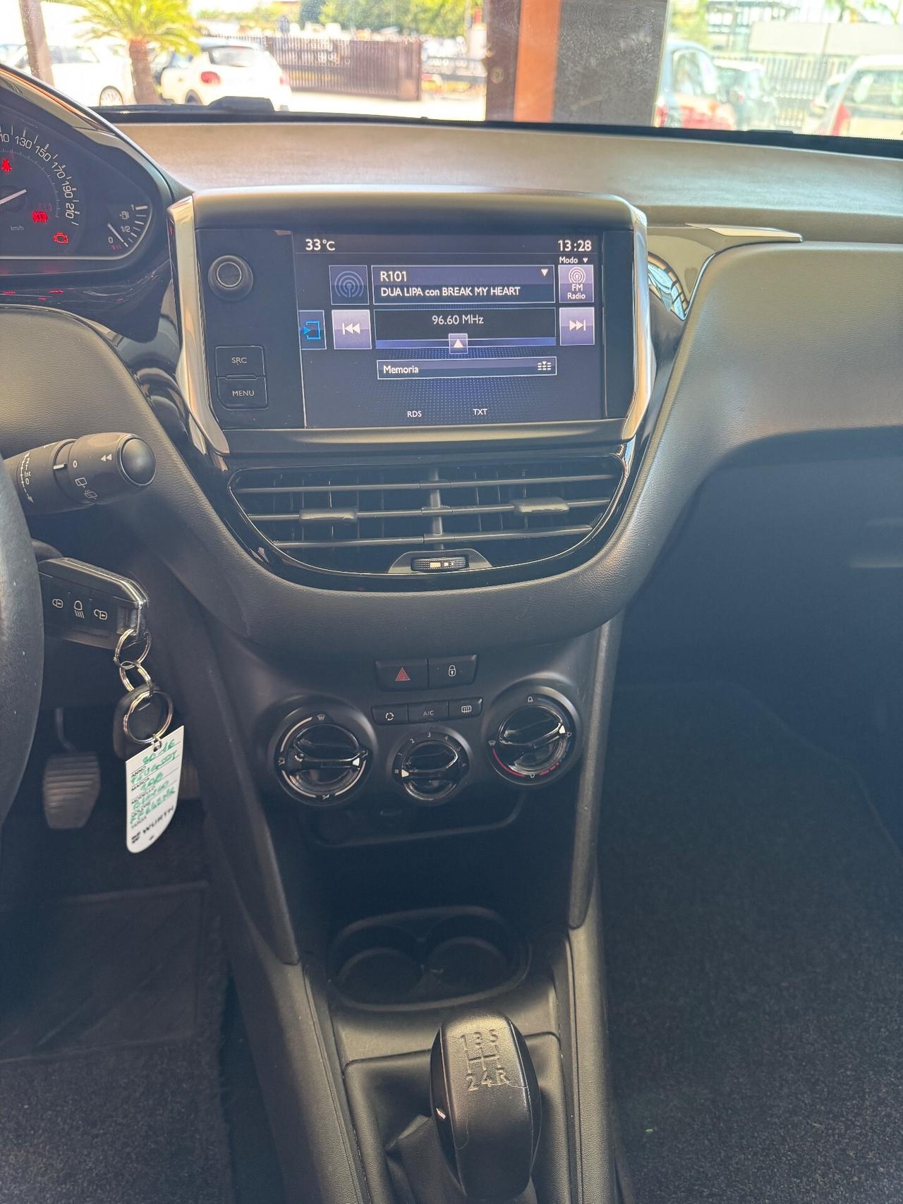 Peugeot 208 BlueHDi 75 5 porte Allure