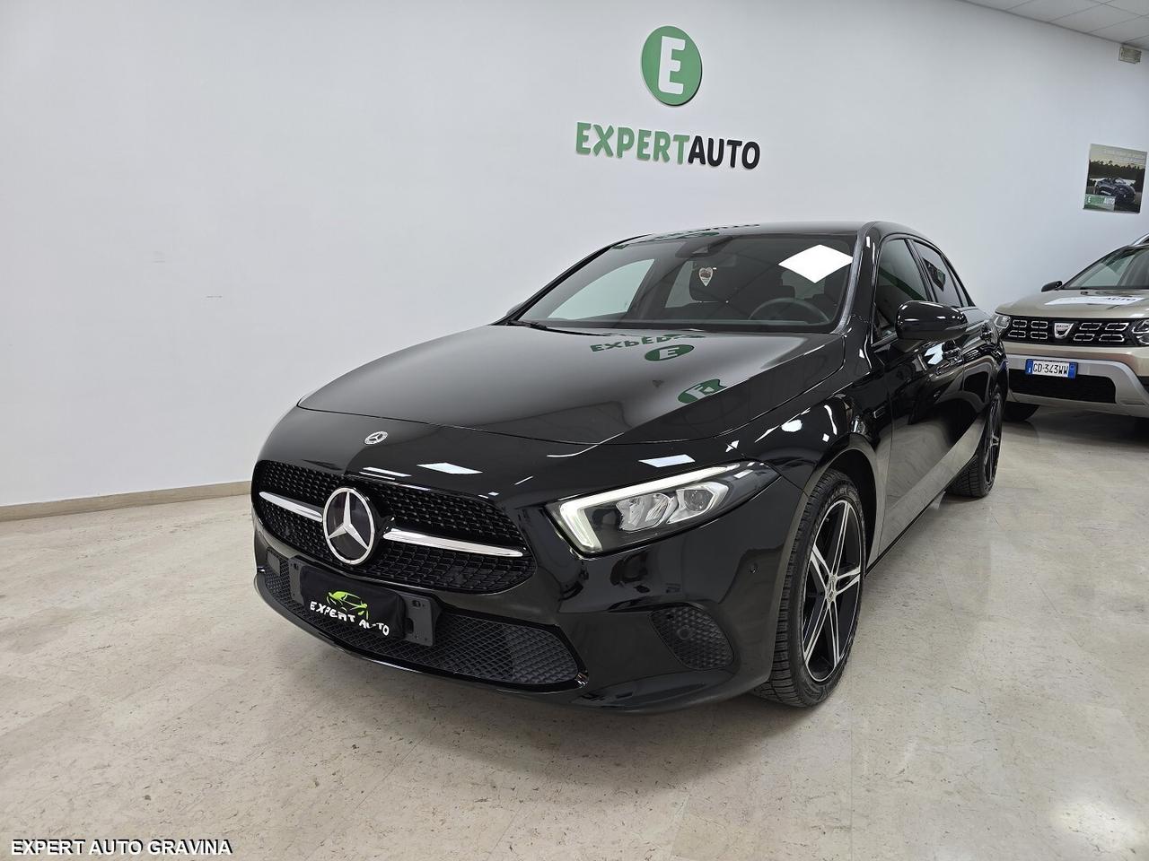 MERCEDES A250E AMG SPORT