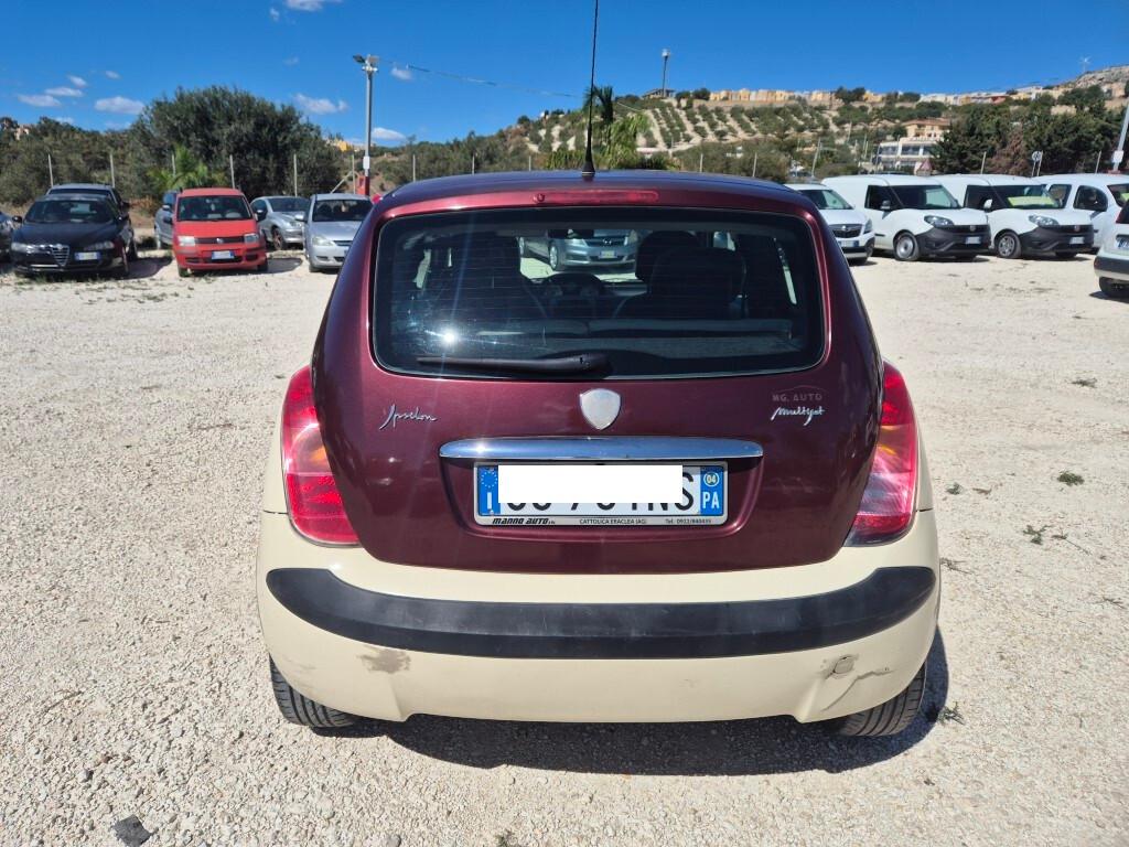 Lancia Ypsilon 1.3 Multijet 70CV Platino