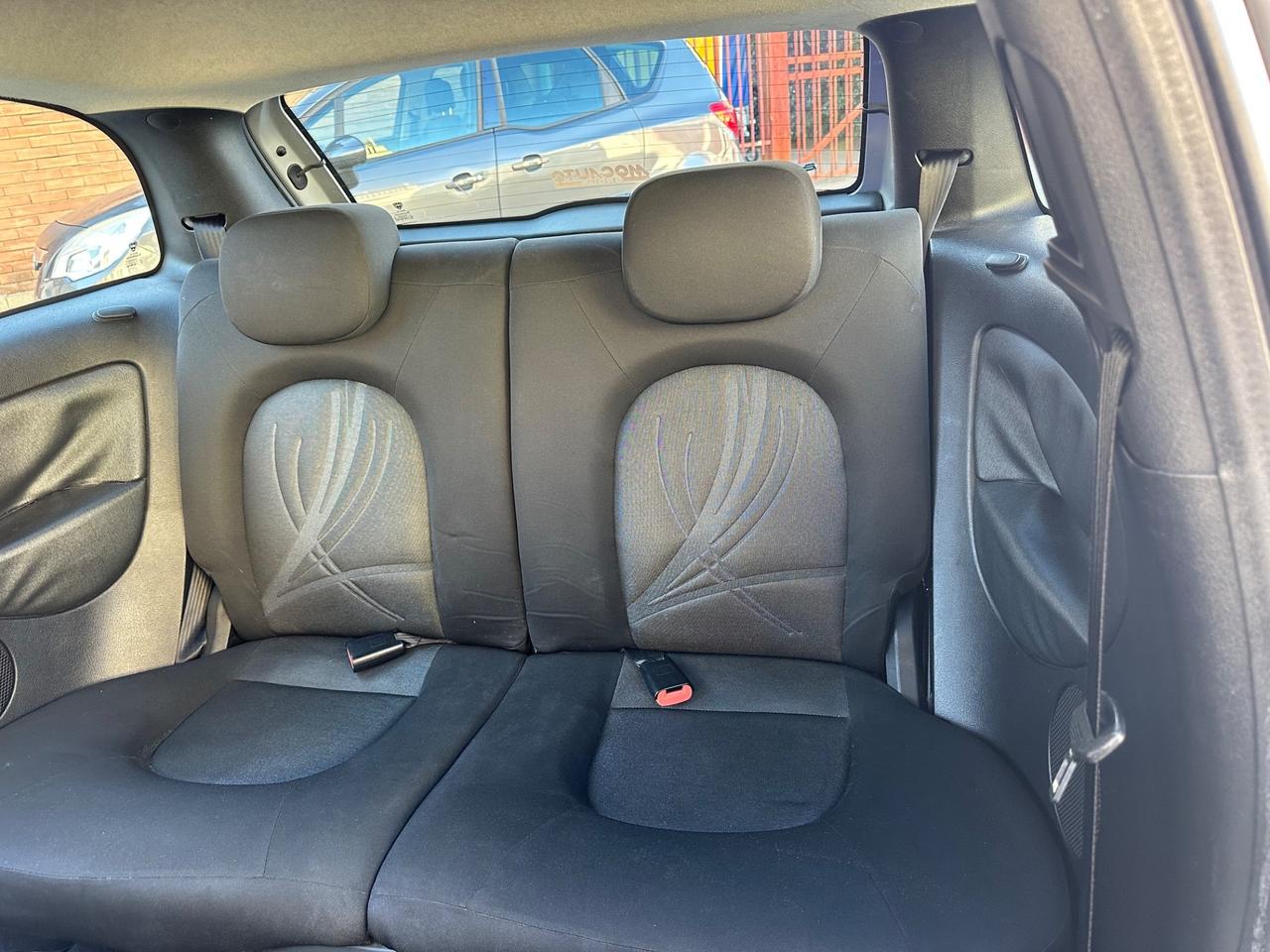 Lancia Ypsilon 1.2 69 CV pochi km clima