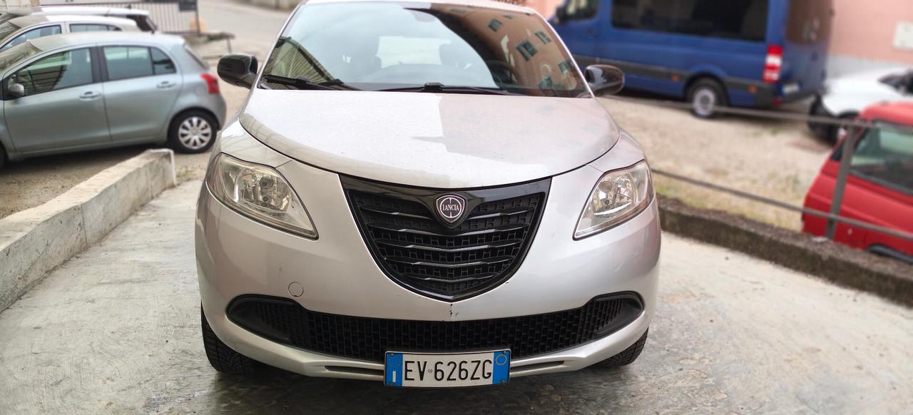 Lancia Ypsilon 0.9 TwinAir 85 CV 5p NP Gold