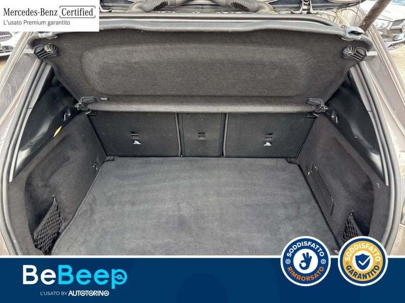 Mercedes-Benz GLA 200 D PREMIUM AUTO