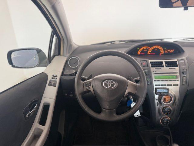 TOYOTA Yaris 1.3 5 porte M-MT Sol