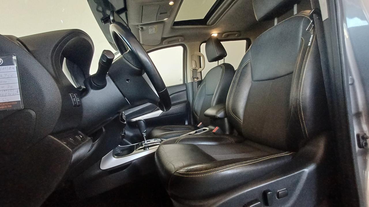 Nissan Navara 2.3 dCi 190 CV 7AT 4WD DC N-Guard HARD TOP