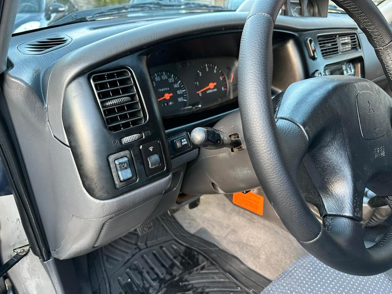 Mitsubishi L200 2.5 TDI 4WD Club Cab Pup. GLS Targ.