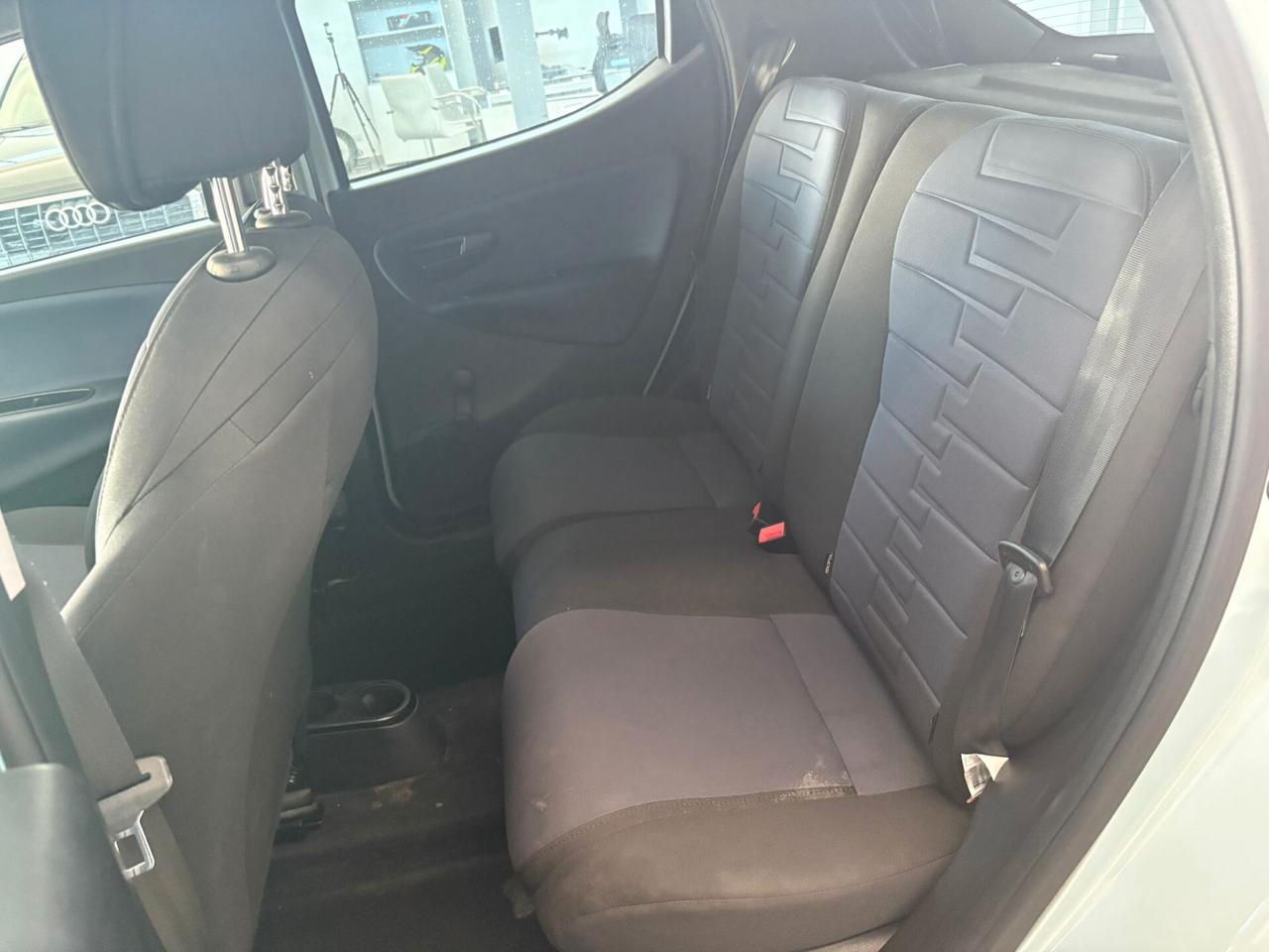 Lancia Ypsilon 1.0 FireFly 5 porte S&S Hybrid Gold Plus