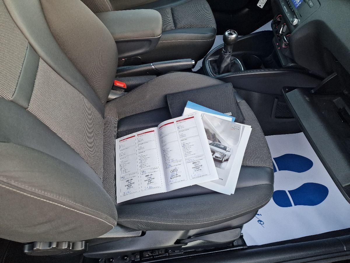 AUDI - A1 - 1.2 TFSI Attraction SLINE NEOPAT