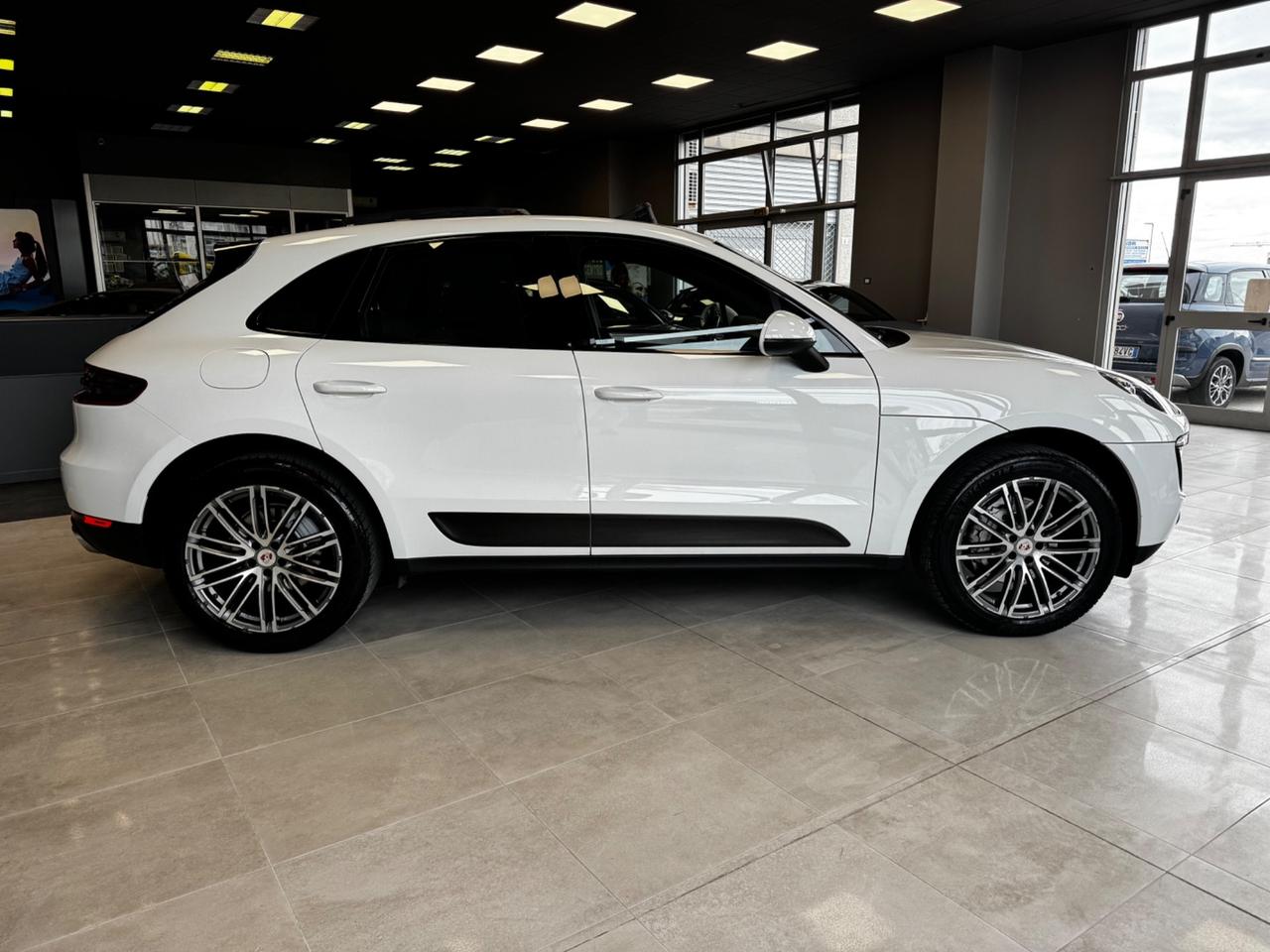 PORSCHE MACAN S DIESEL MY2017 + TETTO APRIBILE