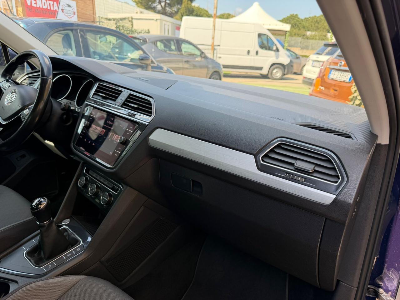Volkswagen Tiguan 1.6 BlueMotion 10/2019 Technology