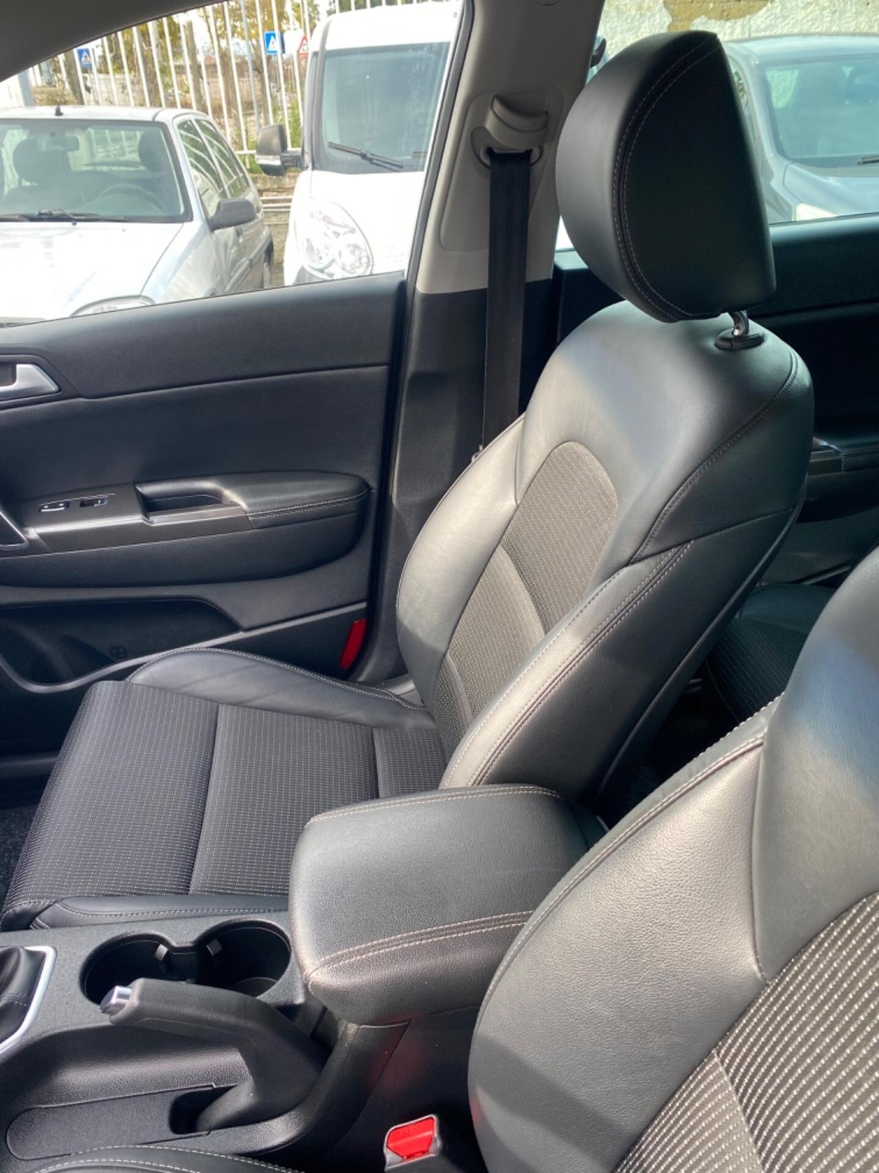 Kia Sportage 1.7 CRDI 2016 Full Navi Led