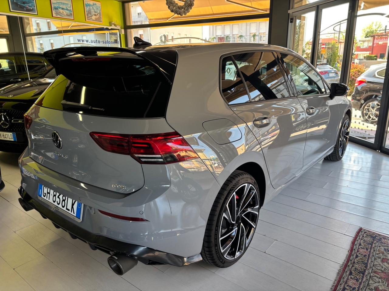 VW Golf 1.0 eTSI EVO DSG Life scarico akrapovic, neopatentati