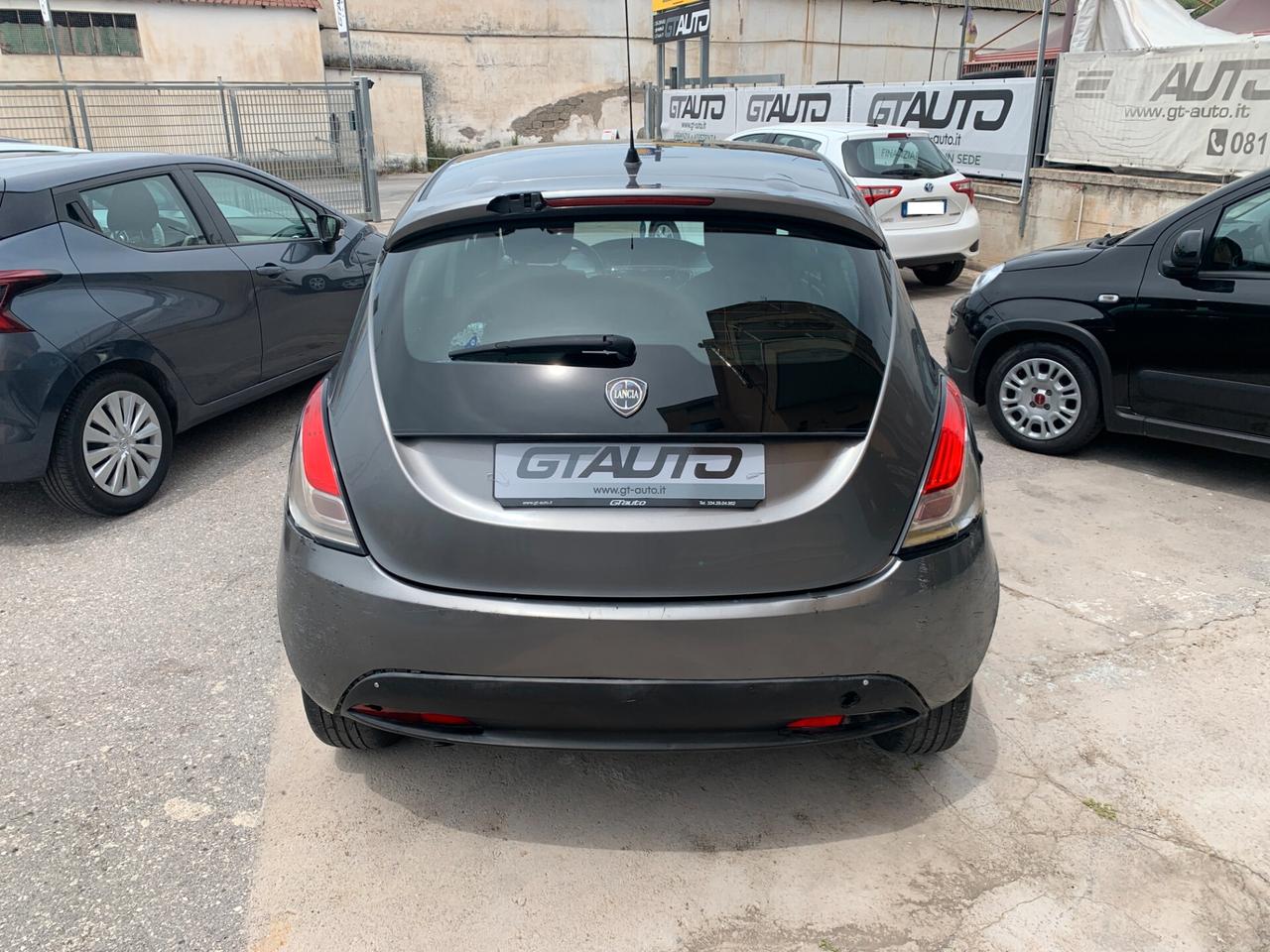 Lancia Ypsilon 1.3 MJT 95CV 5P