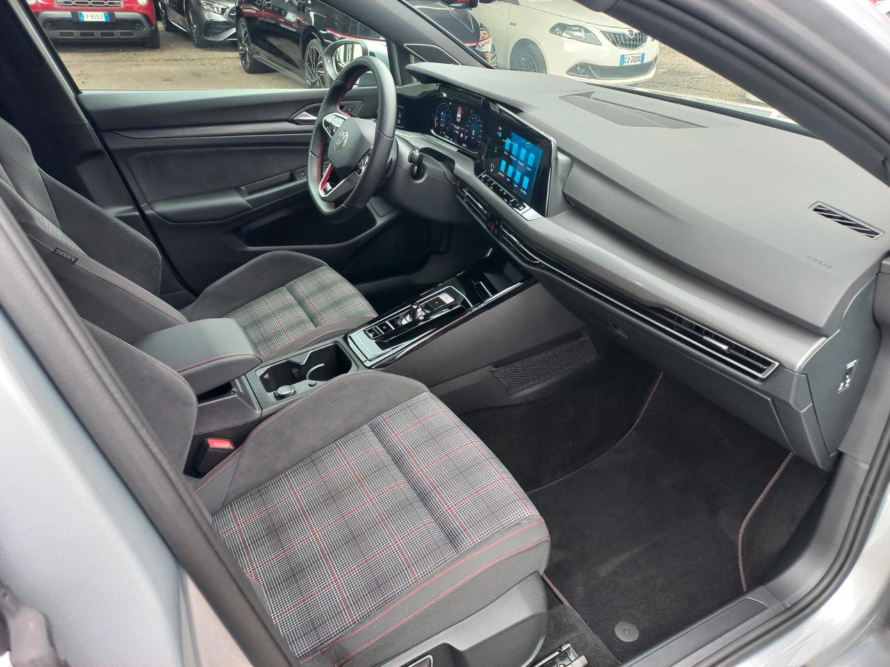 Volkswagen Golf GTI 2.0 TSI DSG