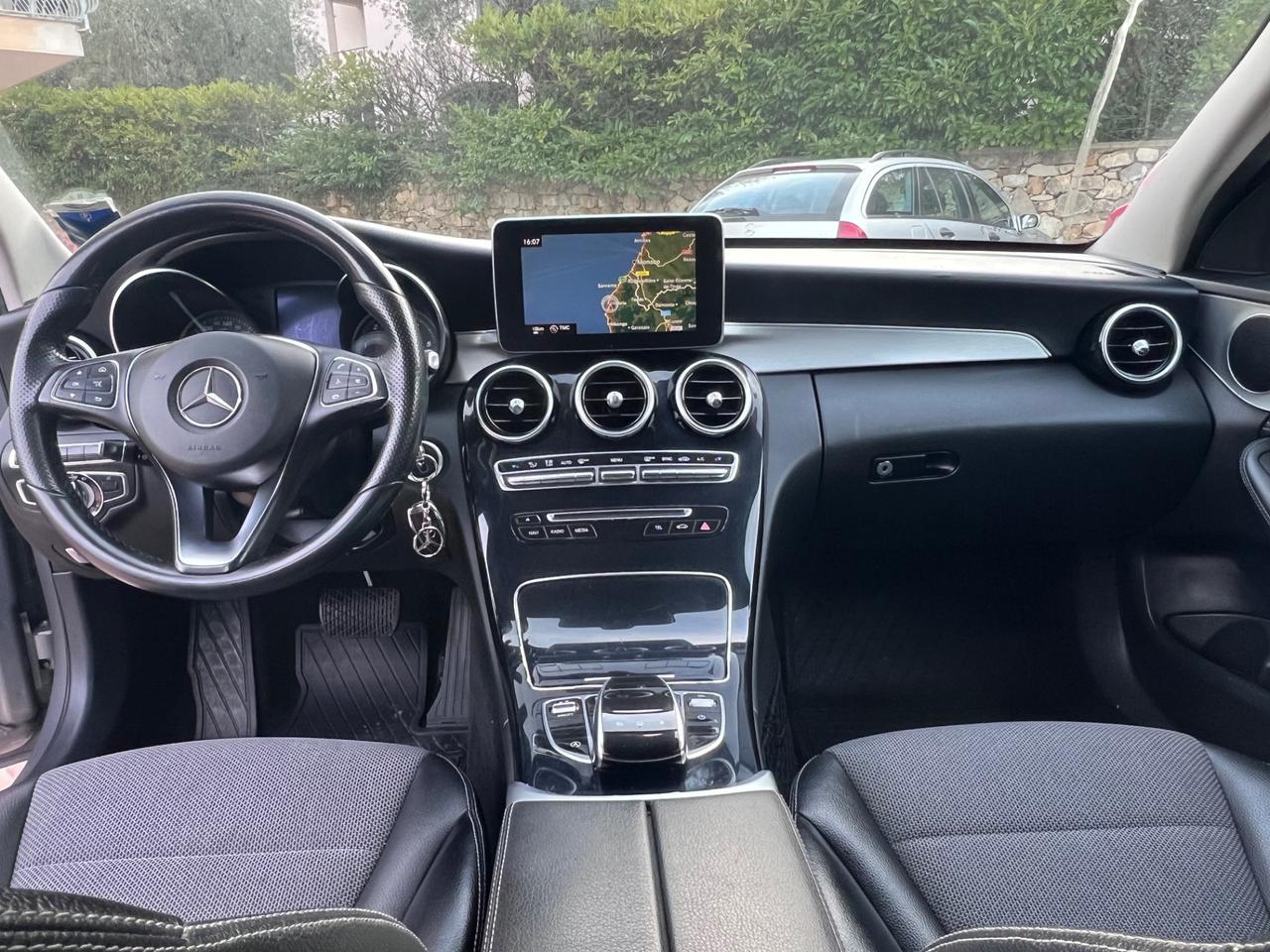 Mercedes-benz C 250 BlueTEC 4Matic Automatic Premium