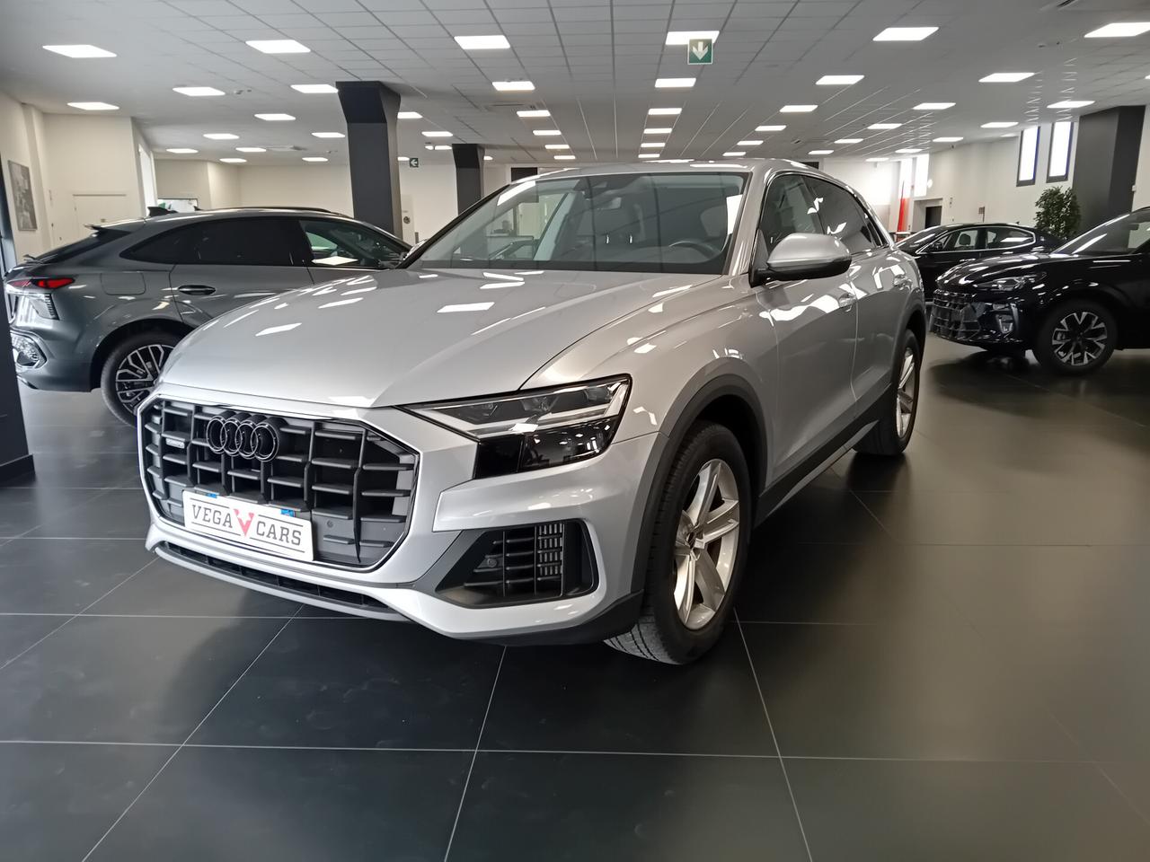 Audi Q8 RS TFSI V8 MHEV quattro tiptronic
