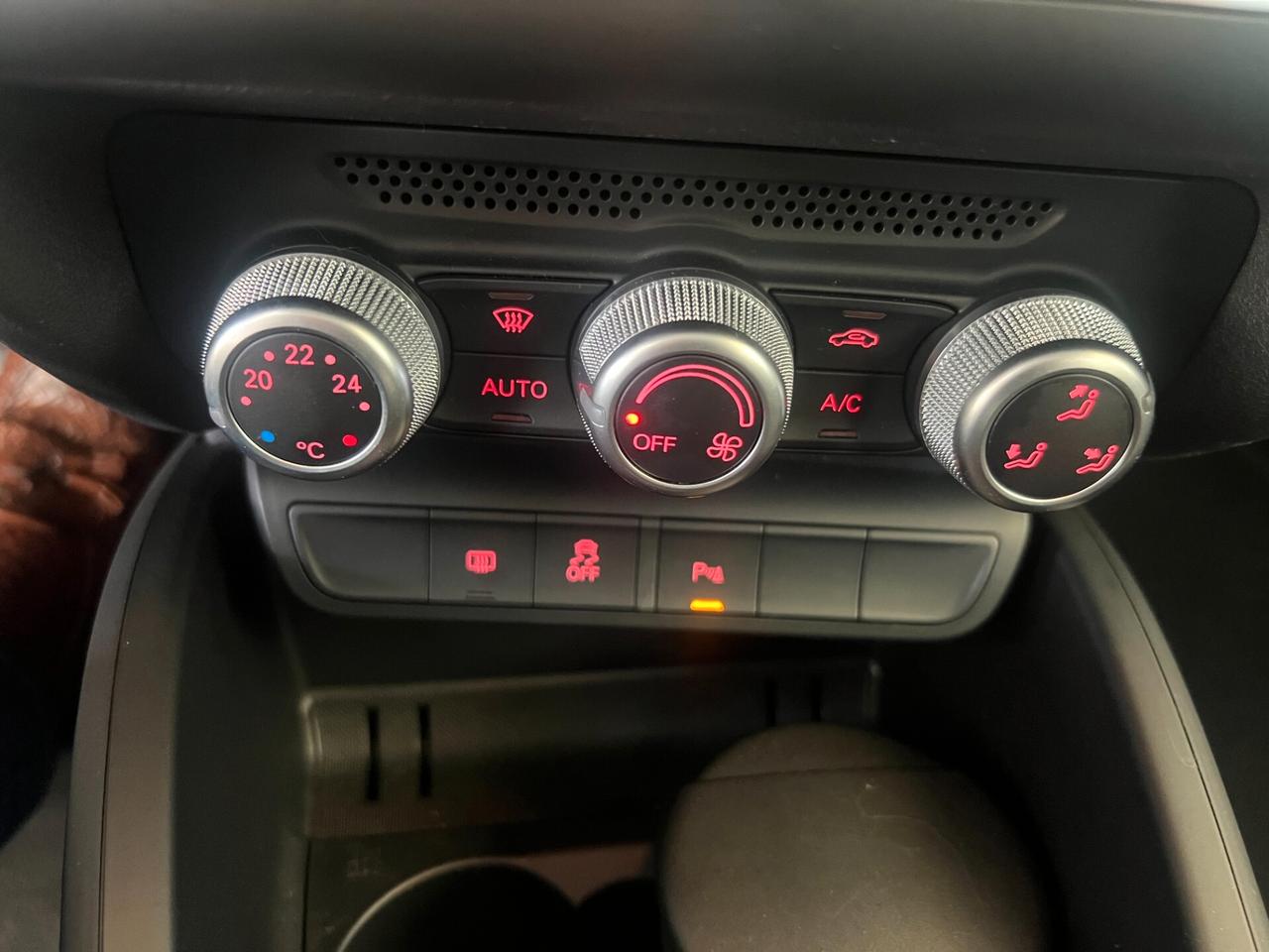 Audi A1 SPB 1.0 TFSI ultra S tronic S-LINE ESTERNO