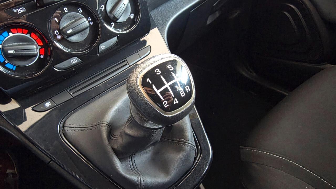 Lancia Ypsilon 1.0 FireFly 5 porte S&S Hybrid Gold