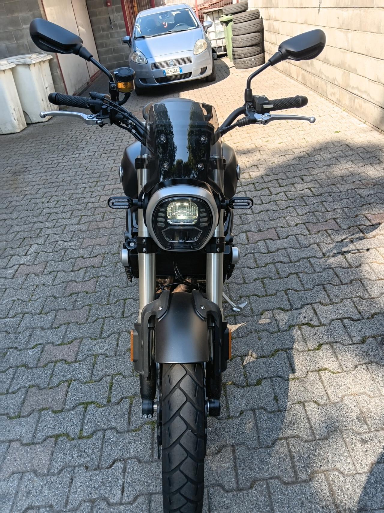 Voge ac 525x