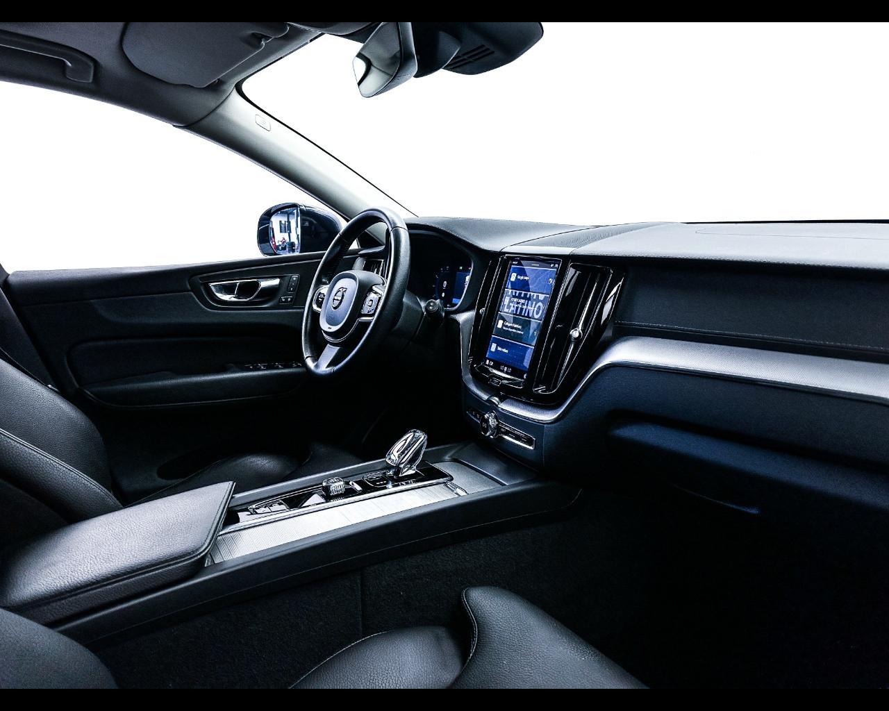 VOLVO XC60 (2017--->) - XC60 B4 (d) AWD Geartronic Inscription