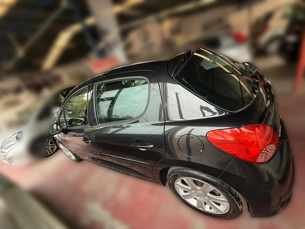 Peugeot 207 1.6 HDi 90CV 5p. XS