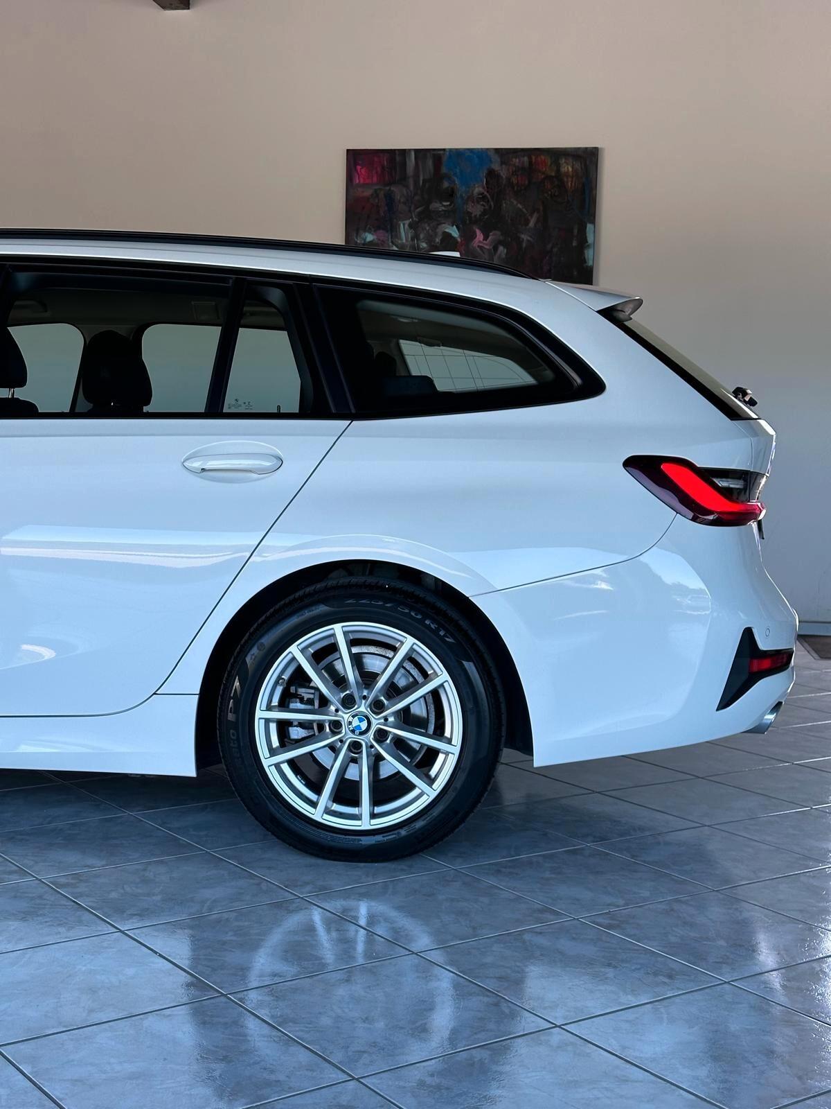 Bmw 318d 48V Touring Serie 3 G21 2022 Touring Business Advantage Auto *UniProprietario*2022