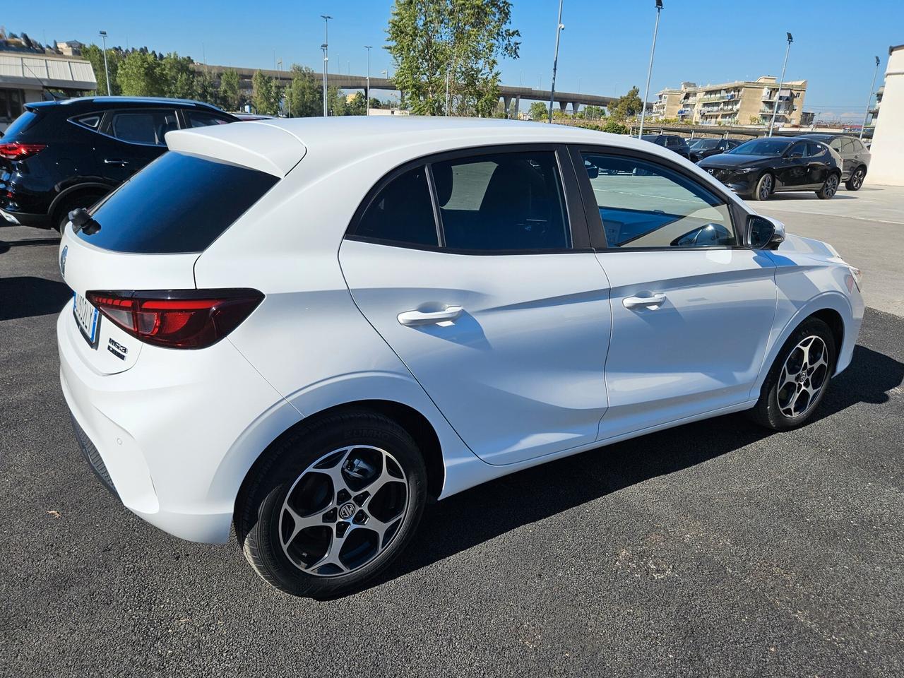 MG MG3 1.5 hybrid Luxury *SENZA OBBLIGO DI FINANZIAMENTO*