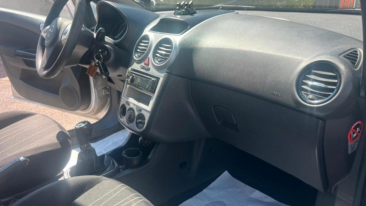 Opel Corsa 1.2 5 porte Club IMPIANTO GPL Nord Italia