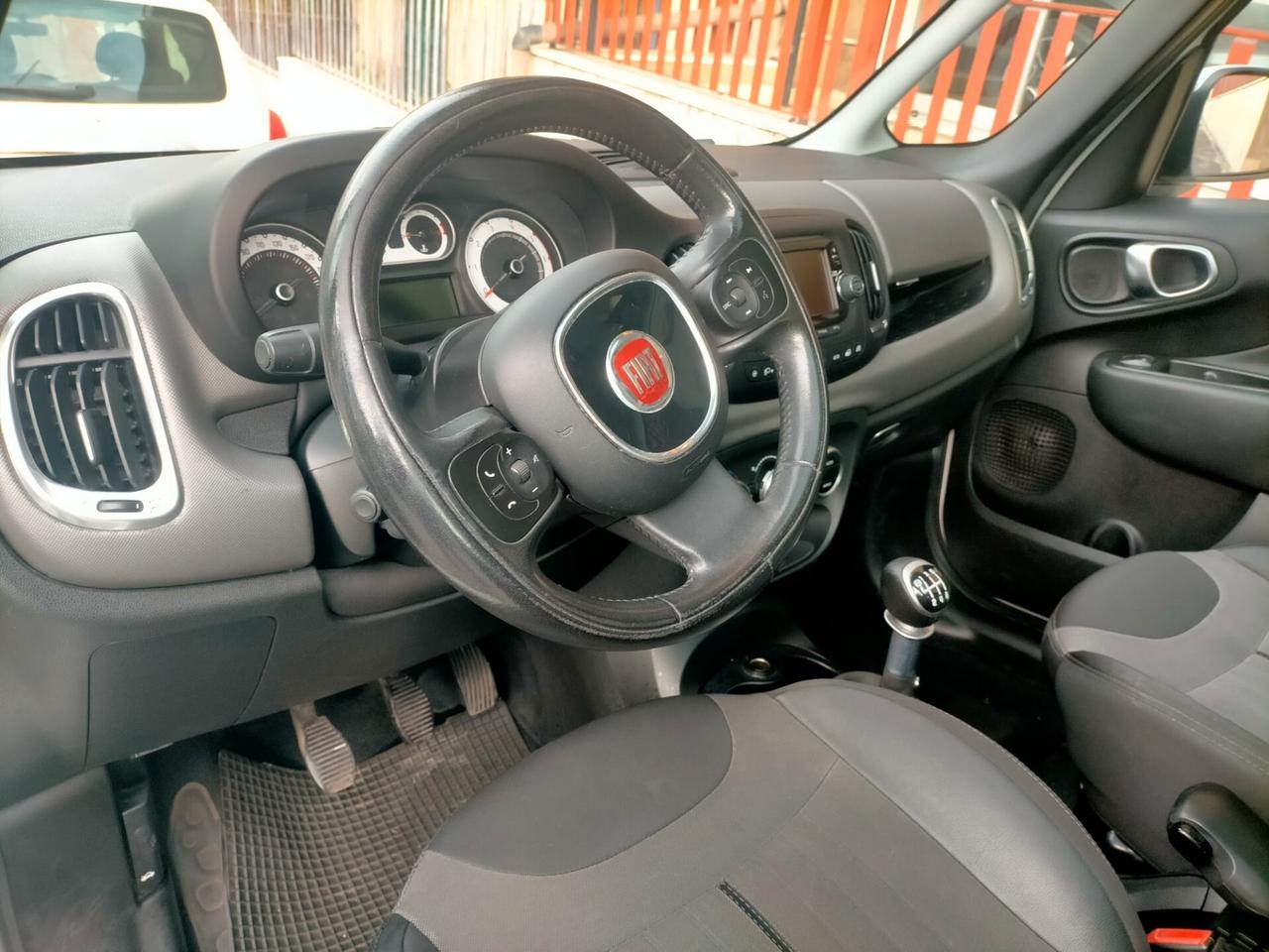 Fiat 500L Living 1.6 Multijet 120 CV Lounge TETTO PANORAMICO