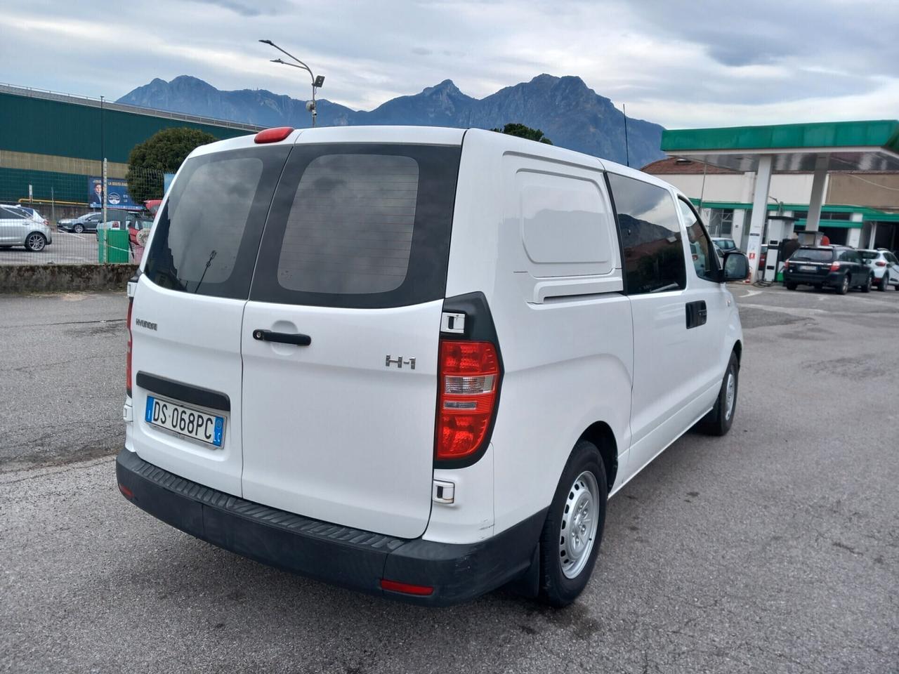 Hyundai H-1 2.5 CRDi Van 6 p.ti Style