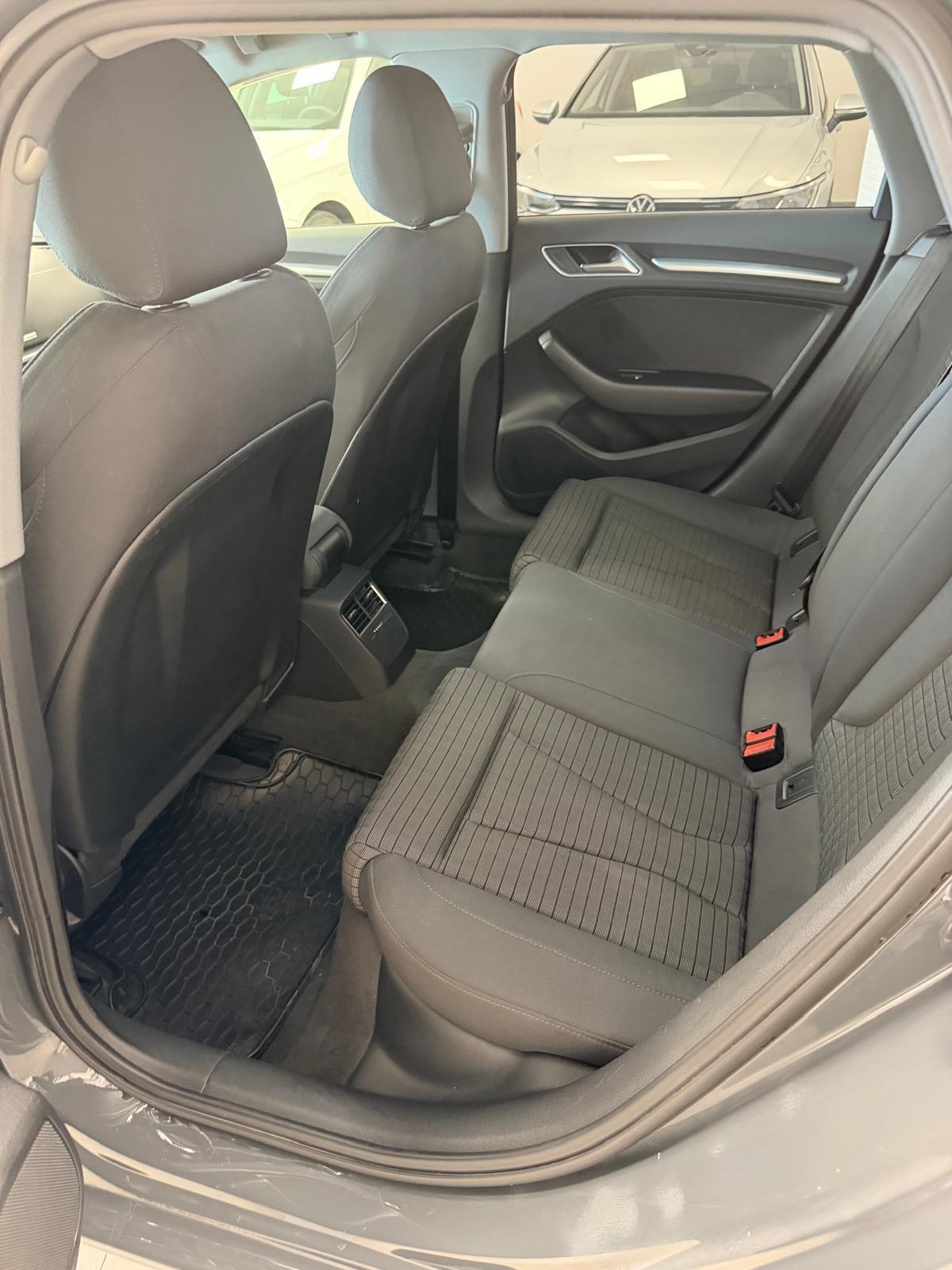 Audi A3 SPB 1.6 TDI 116 CV S tronic Sport