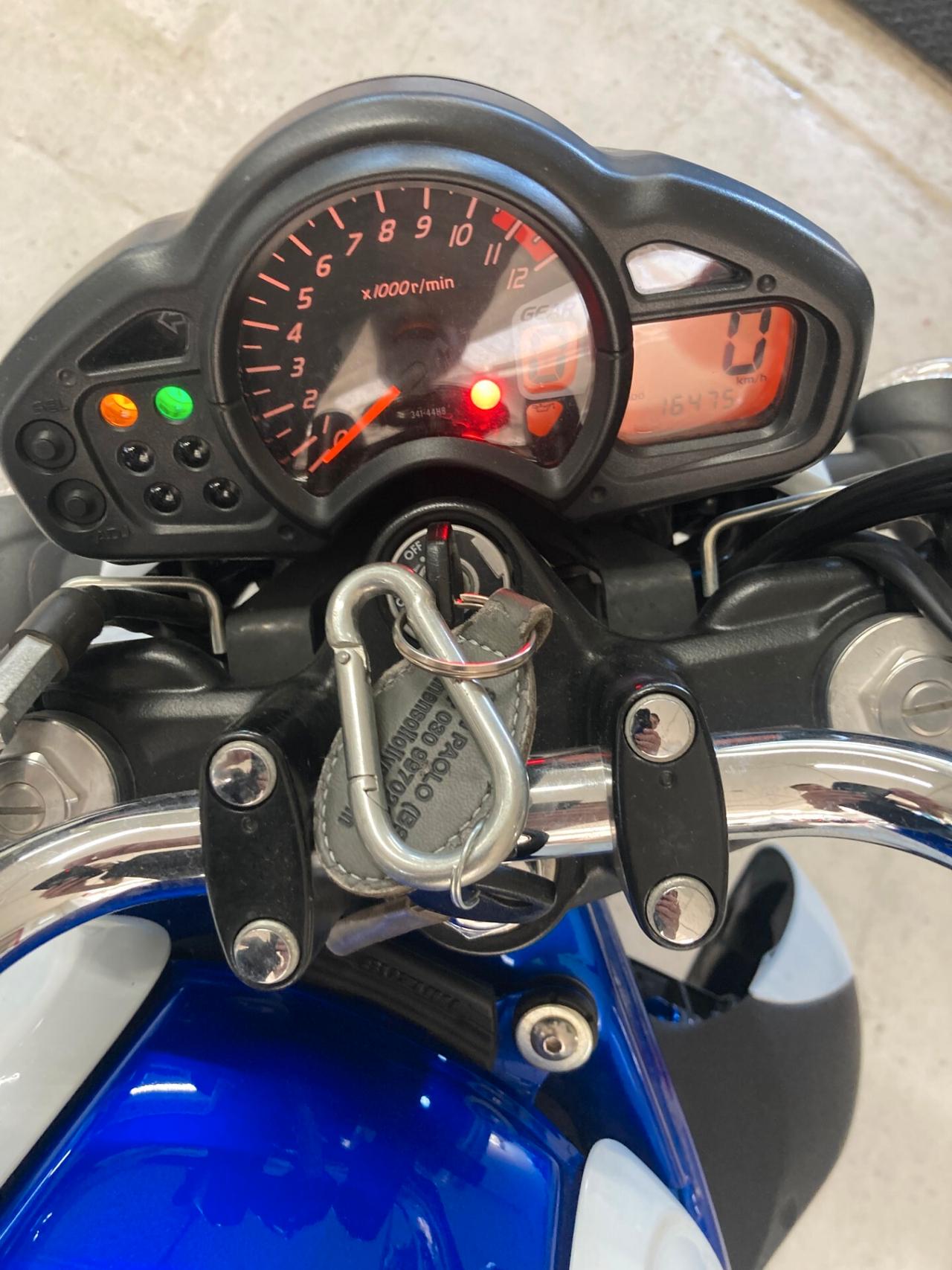 Suzuki Gladius sport