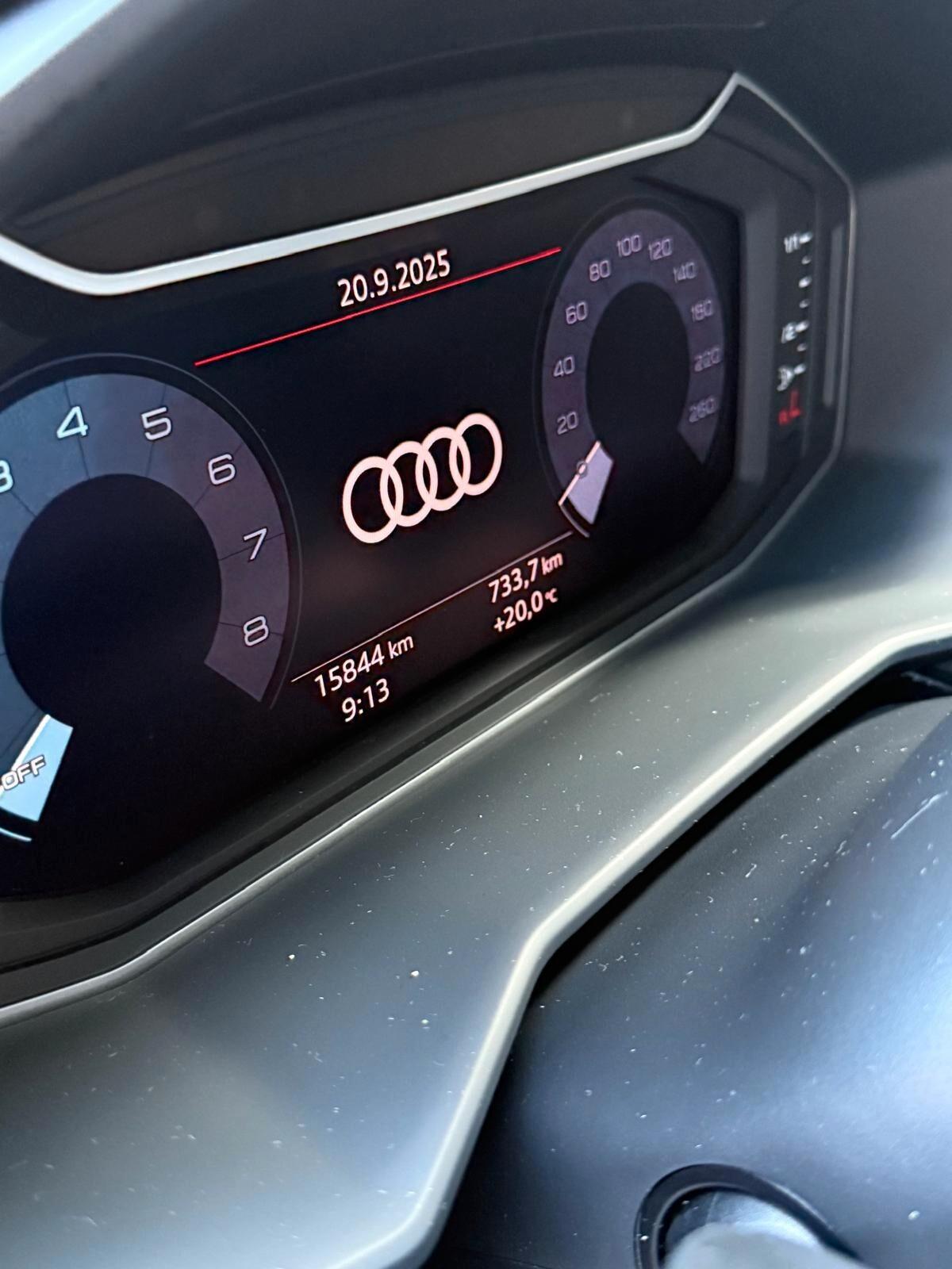 Audi A1 allstreet 30 TFSI Identity Contrast
