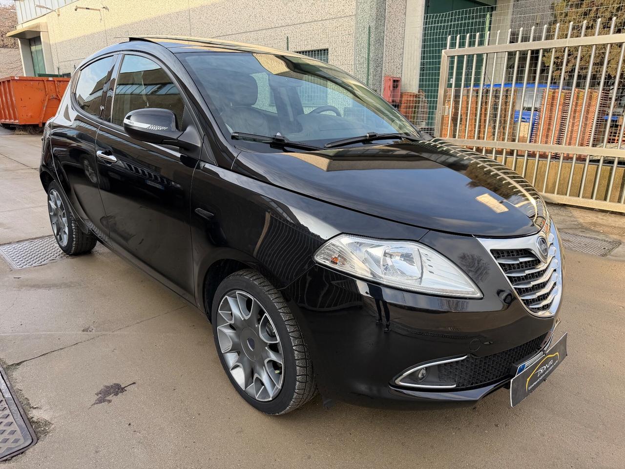 Lancia Ypsilon 1.3 MJT 16V 95 CV 5 porte S&S Elefantino