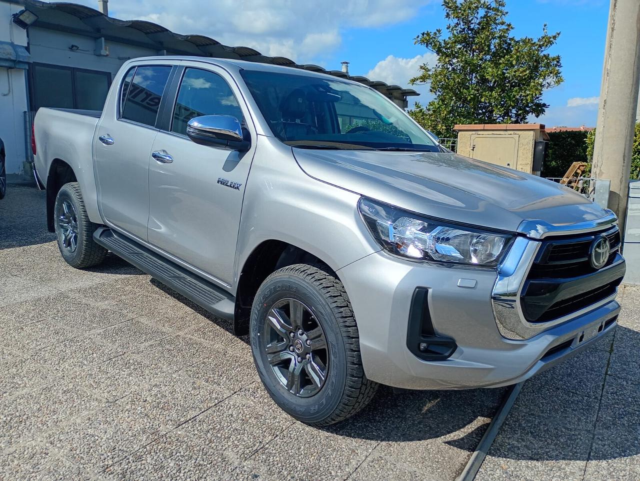 Toyota Hilux 2.8 D 48v 204cv 4WD double cab Lounge