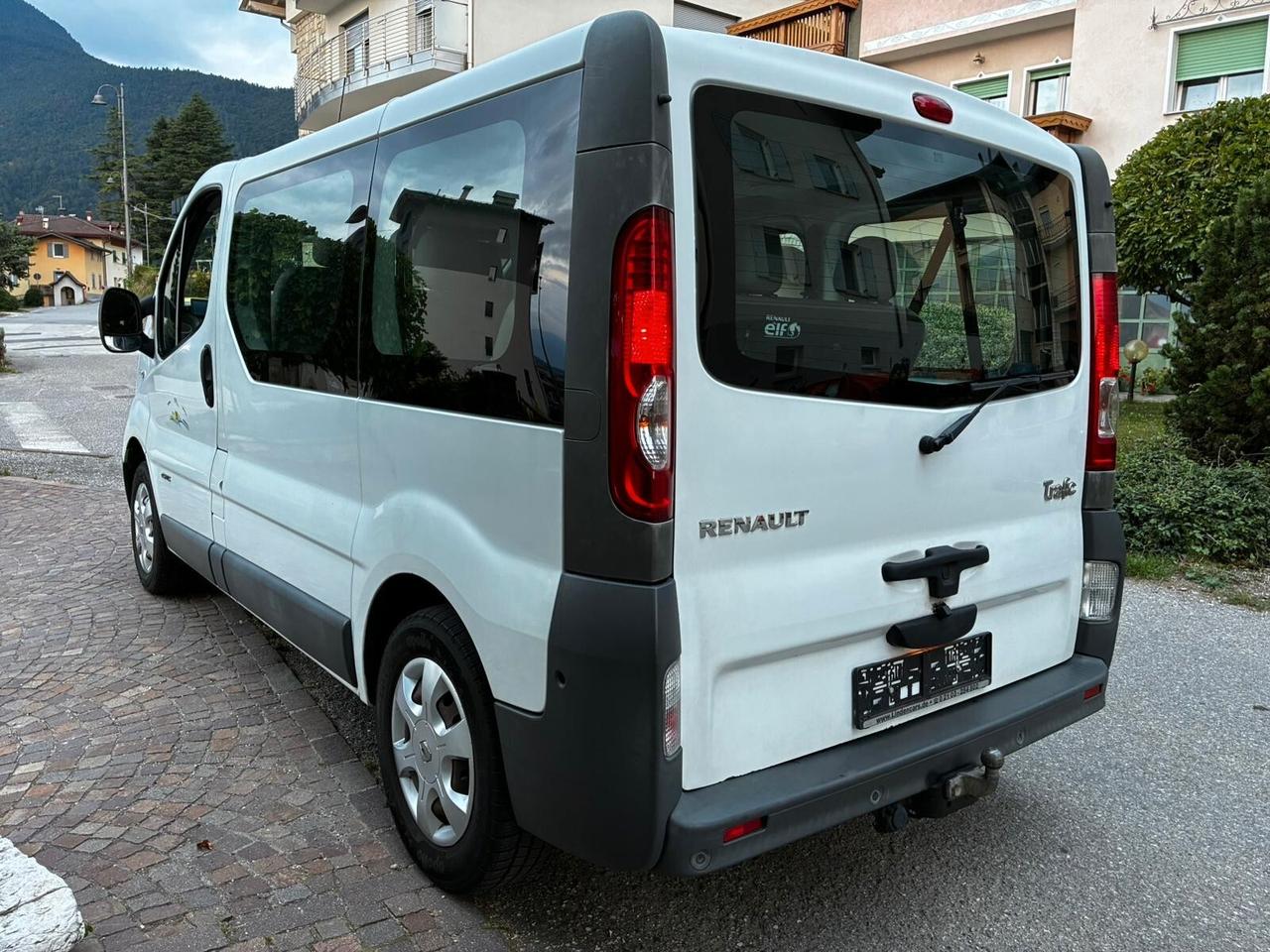 RENAULT TRAFIC 9 POSTI 2.0 DCi 115CV 6M