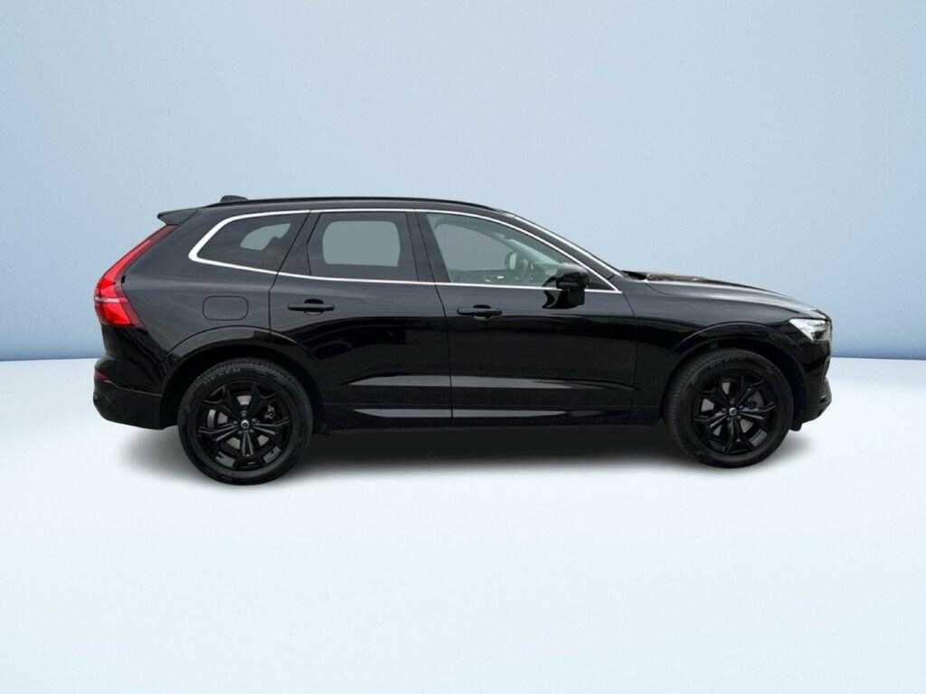 Volvo XC60 2.0 B4 Momentum Pro AWD Auto