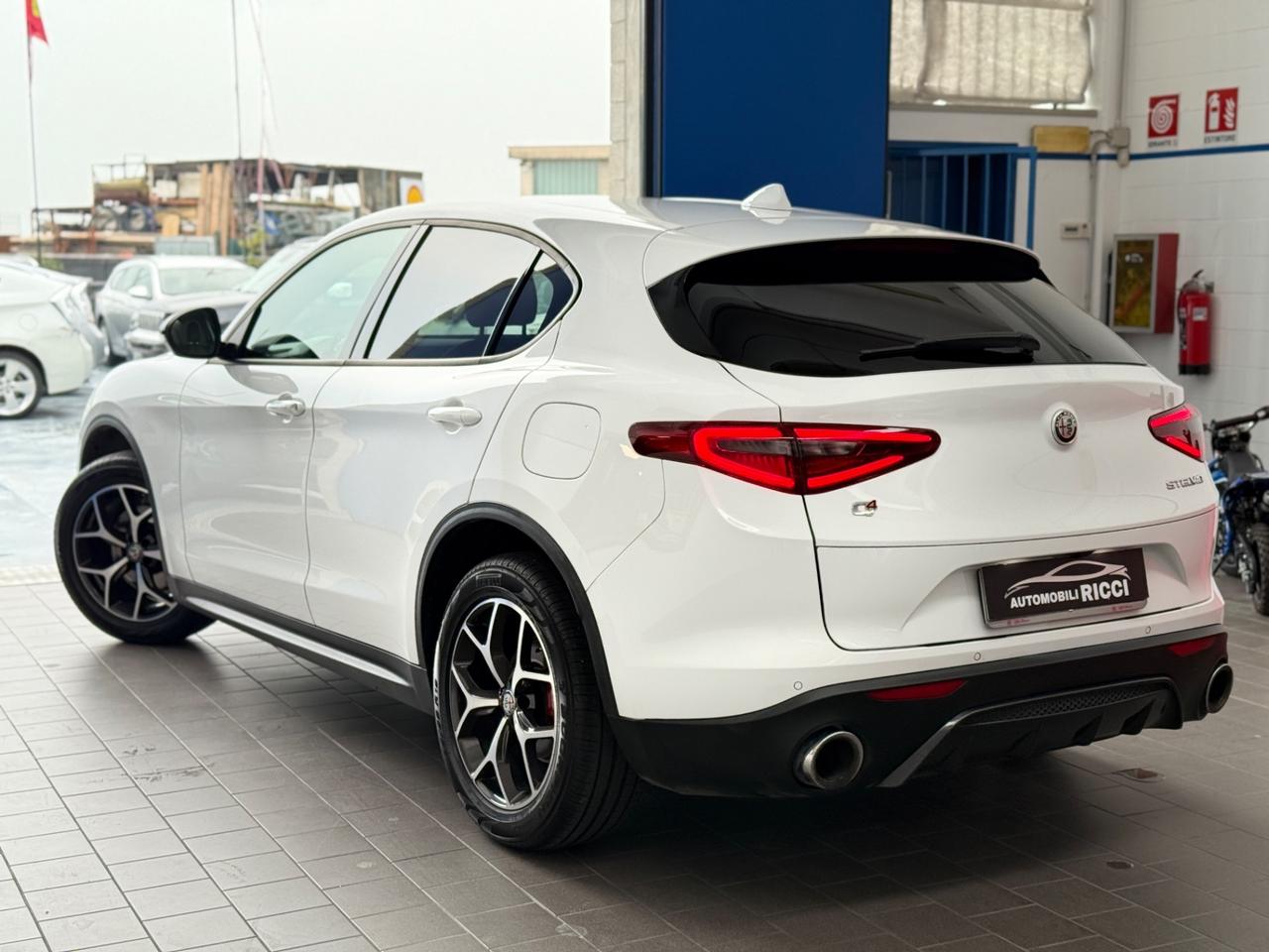 Alfa Romeo Stelvio 2.2 Turbodiesel 210 CV AT8 Q4 Executive
