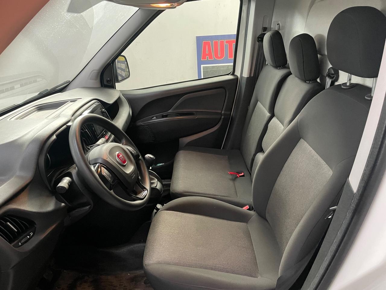 Fiat Doblo 1.6 MJT 105CV S&S PC-TN Cargo Lounge 3 Posti