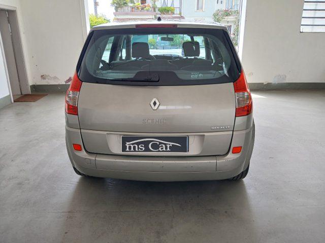 RENAULT Scenic 1.6 16V Dynamique