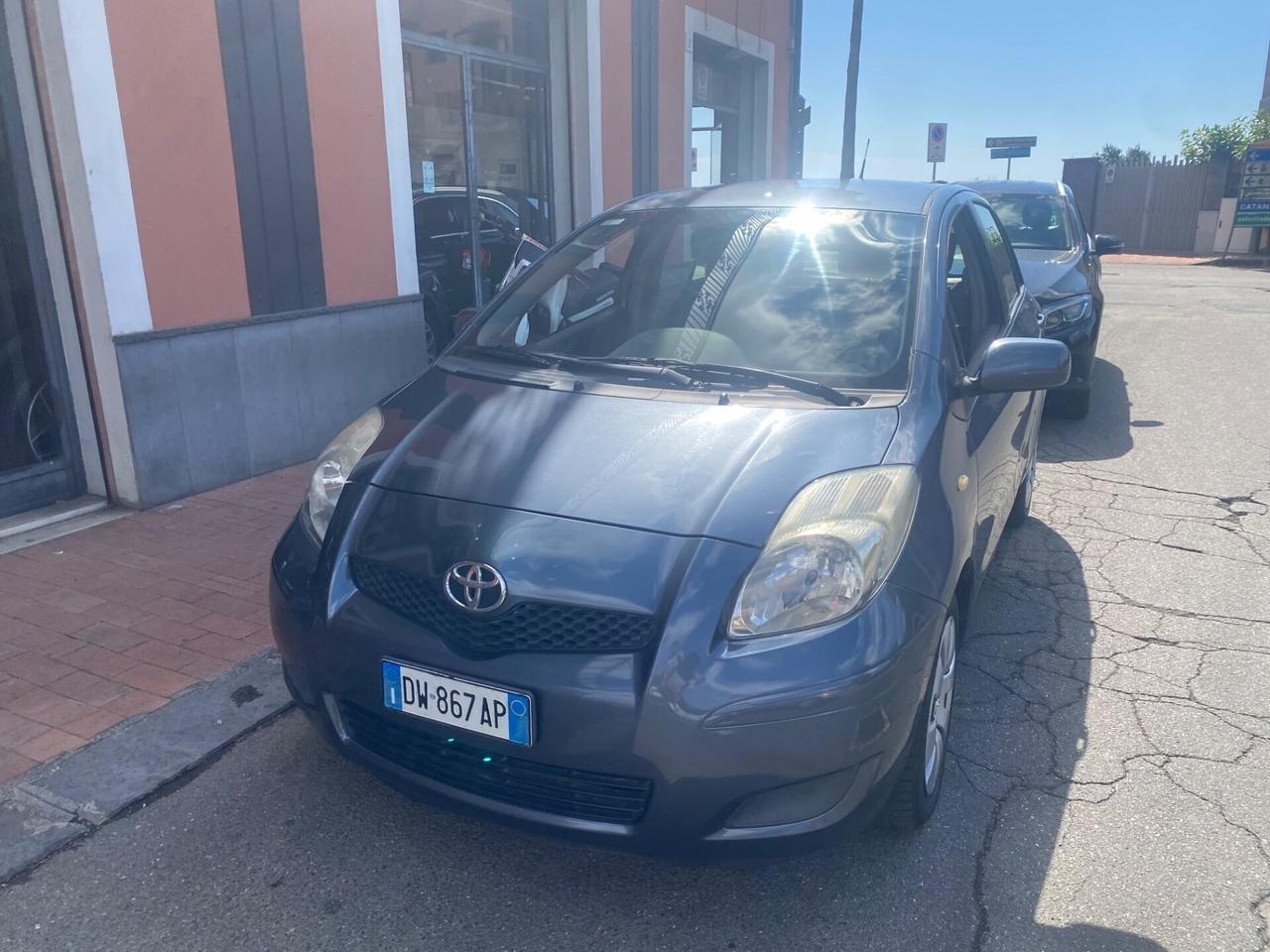 Toyota Yaris 1.4 D-4D 5 porte Sol